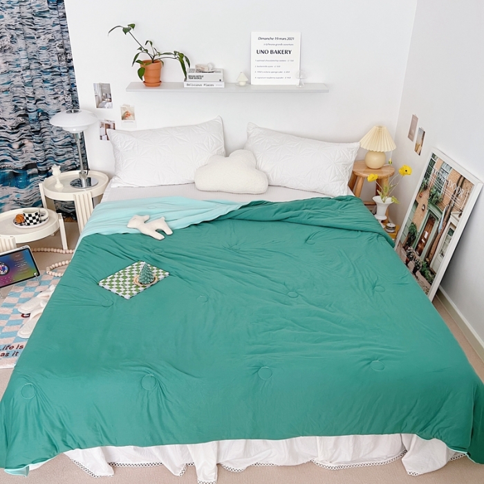 91家纺网 家纺一手货源 找家纺 星期八 2022新款马卡龙针织棉大豆夏被 深绿浅绿