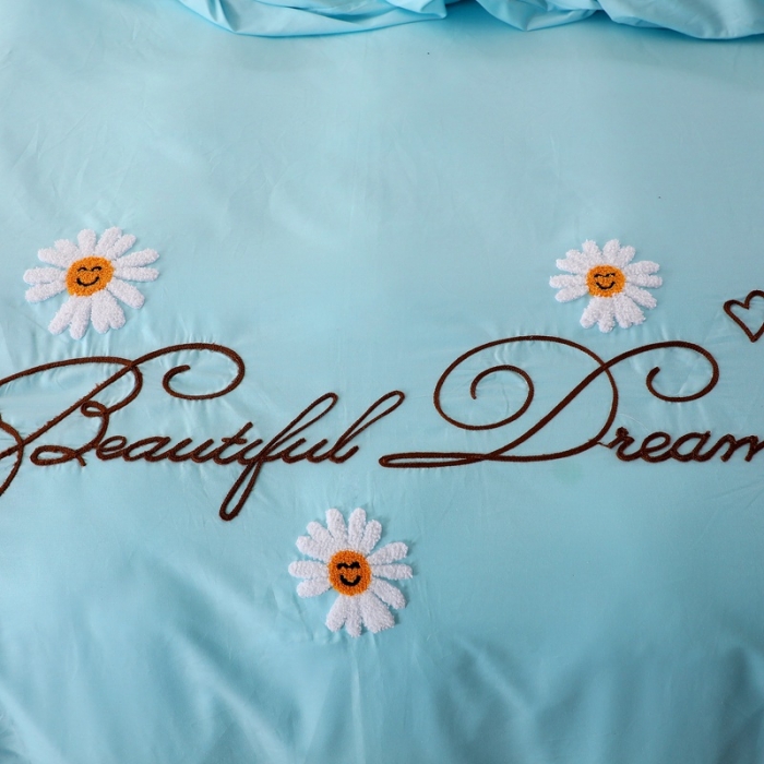 91家纺网 家纺一手货源 找家纺 2022晶缦雏菊全棉13372毛巾绣四件套 美梦雏菊-天蓝