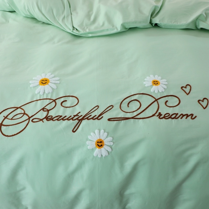 91家纺网 家纺一手货源 找家纺 2022晶缦雏菊全棉13372毛巾绣四件套 美梦雏菊-浅绿