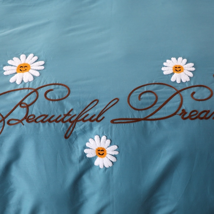 91家纺网 家纺一手货源 找家纺 2022晶缦雏菊全棉13372毛巾绣四件套 美梦雏菊-湖蓝