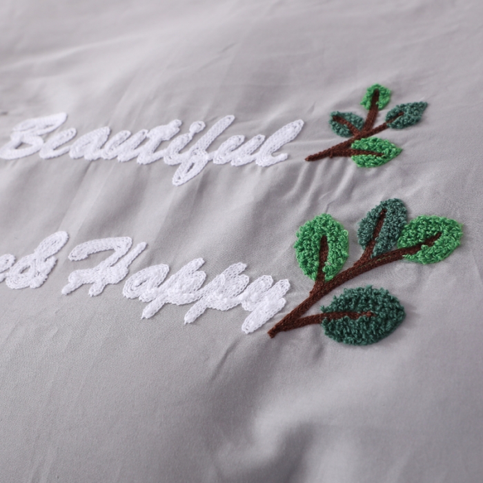 91家纺网 家纺一手货源 找家纺 2022晶缦全棉13372纯色毛巾绣绣花四件套 爱之蔓灰色