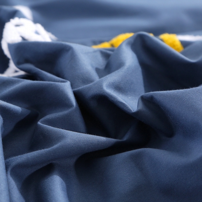 91家纺网 家纺一手货源 找家纺 2022晶缦全棉13372纯色毛巾绣绣花四件套 夏花绽放藏青