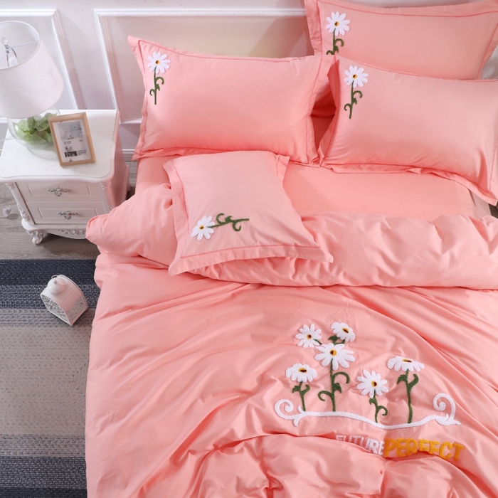 91家纺网 家纺一手货源 找家纺 2022晶缦全棉13372纯色毛巾绣绣花四件套 夏花绽放玉色