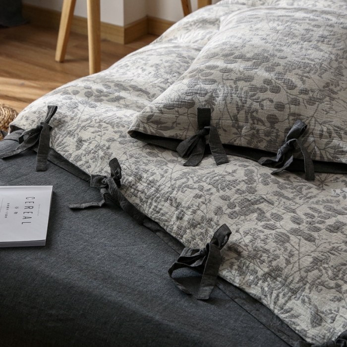 91家纺网 家纺一手货源 找家纺 安莱 2022高端双层纱栀子花色织大提花蝴蝶结工艺款四件套 栀子花深灰