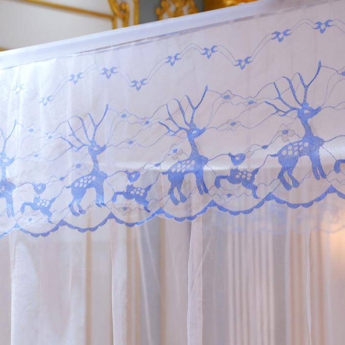 91家纺网 家纺一手货源 找家纺 初心 2025新款三开门防尘顶蚊帐-幸福鹿白色