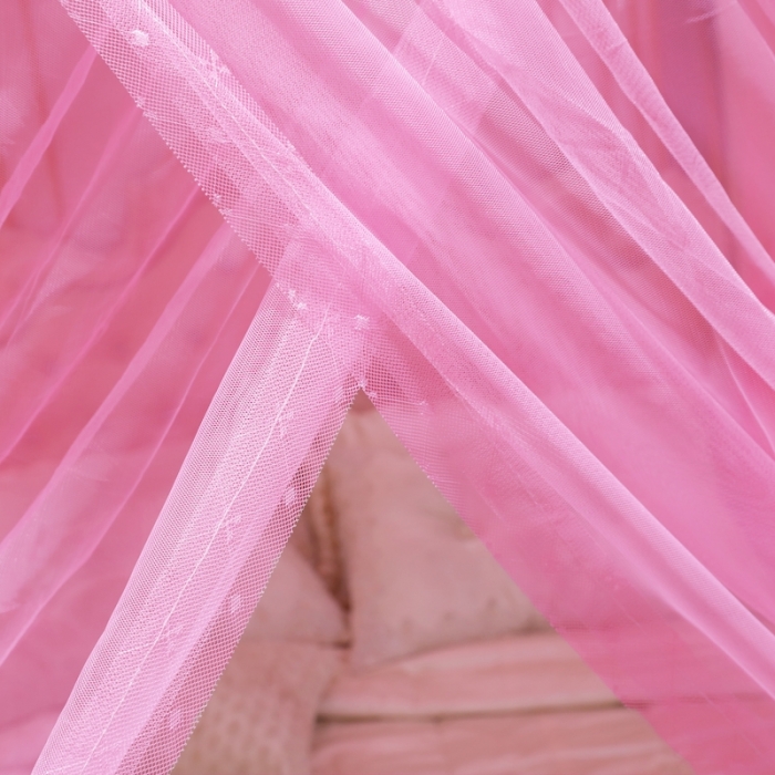 91家纺网 家纺一手货源 找家纺 初心 2025新款三开门防尘顶蚊帐-幸福鹿粉色