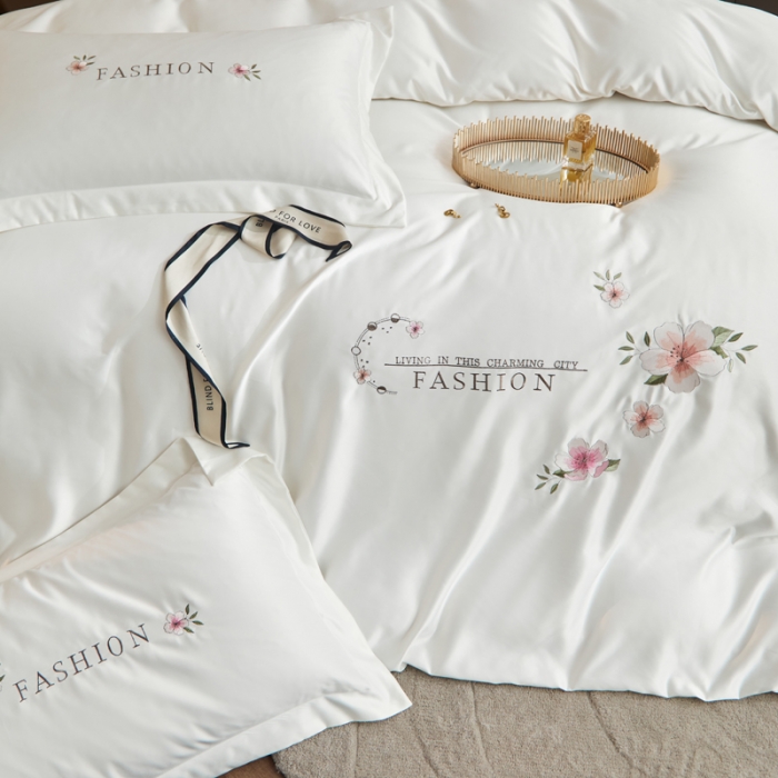 91家纺网 家纺一手货源 找家纺 凡客 2022新款水洗真丝绣花陌上花开系列 陌上花开-珍珠白