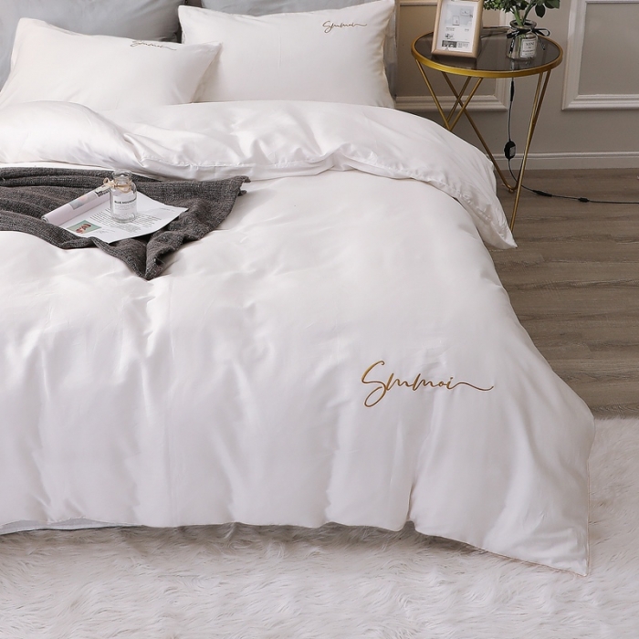 91家纺网 家纺一手货源 找家纺 晶缦 2022新款全棉纯色60S贡缎长绒棉绣花四件套 洛拉-本白