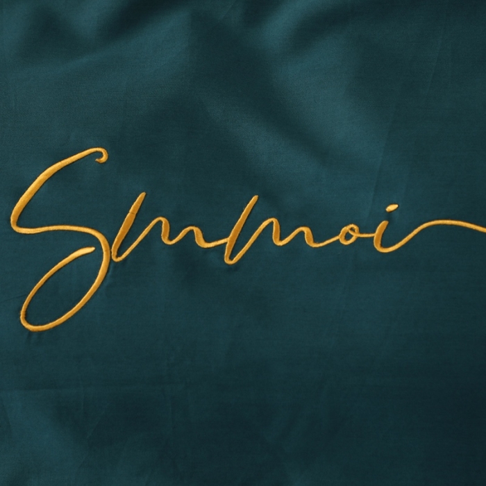 91家纺网 家纺一手货源 找家纺 晶缦 2022新款全棉纯色60S贡缎长绒棉绣花四件套 洛拉-猫眼绿