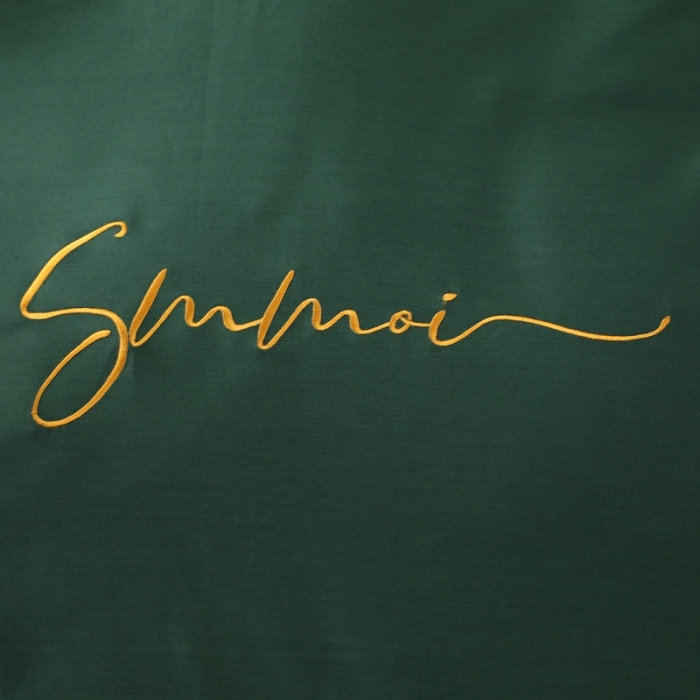 91家纺网 家纺一手货源 找家纺 晶缦 2022新款全棉纯色60S贡缎长绒棉绣花四件套 洛拉-墨绿