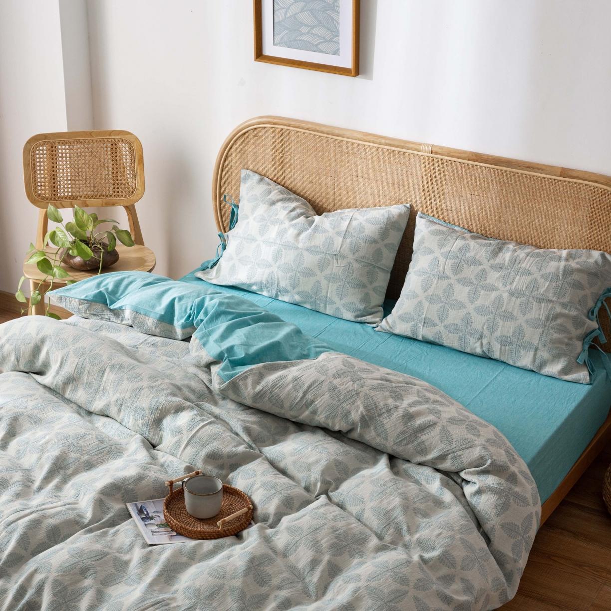 91家纺网 家纺一手货源 找家纺 安莱生活 2022新款双层纱新三色四叶草四件套 蓝青