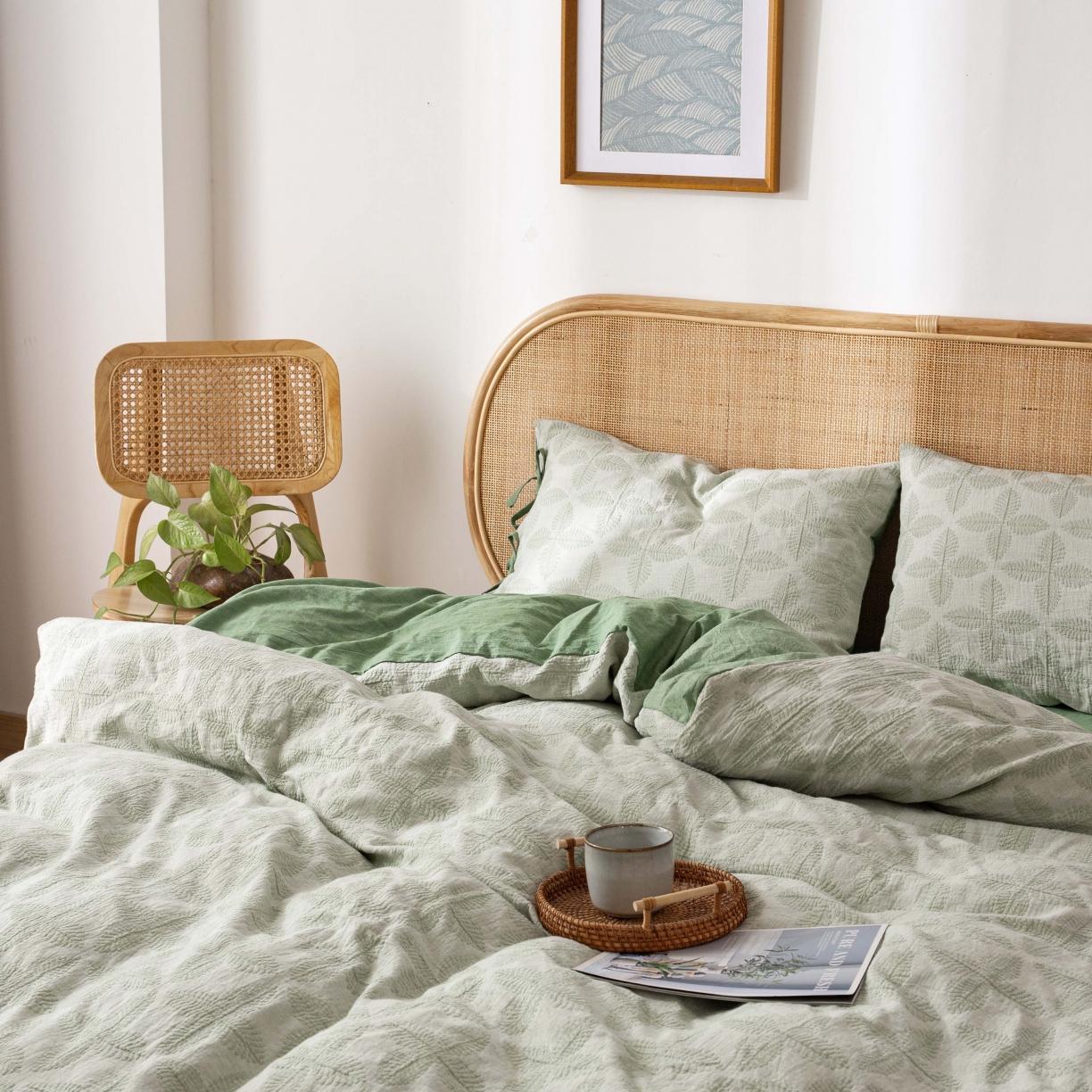 91家纺网 家纺一手货源 找家纺 安莱生活 2022新款双层纱新三色四叶草四件套 草绿