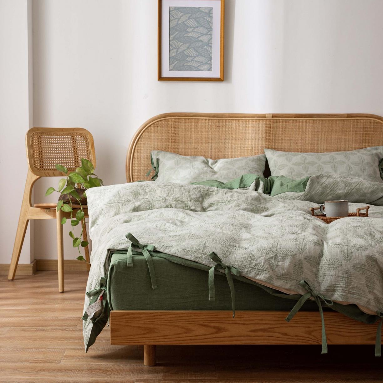 91家纺网 家纺一手货源 找家纺 安莱生活 2022新款双层纱新三色四叶草四件套 草绿