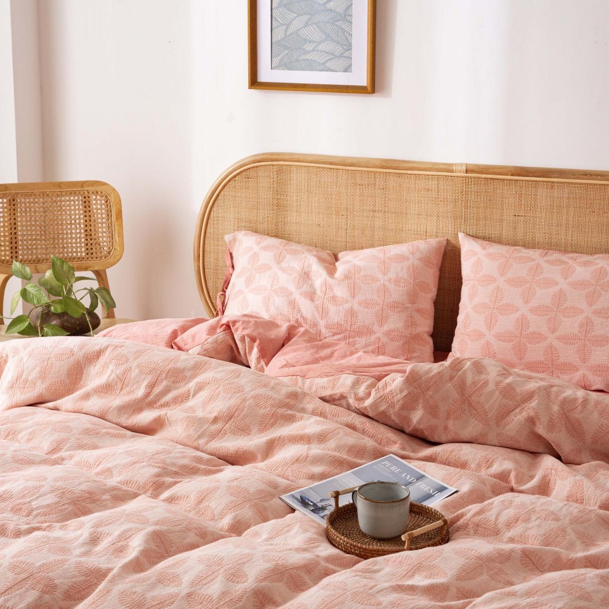 91家纺网 家纺一手货源 找家纺 安莱生活 2022新款双层纱新三色四叶草四件套 嫩粉