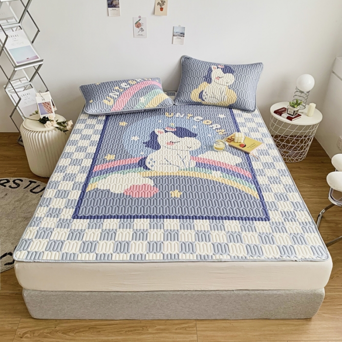 91家纺网 家纺一手货源 找家纺 佰亿莱 2024新款数码印花大版乳胶软凉席三件套 白马王子