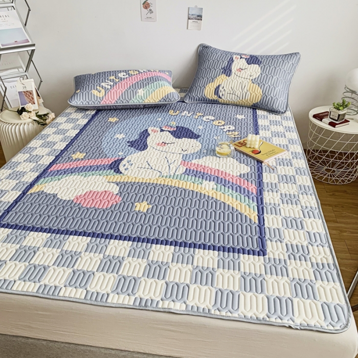 91家纺网 家纺一手货源 找家纺 佰亿莱 2024新款数码印花大版乳胶软凉席三件套 白马王子