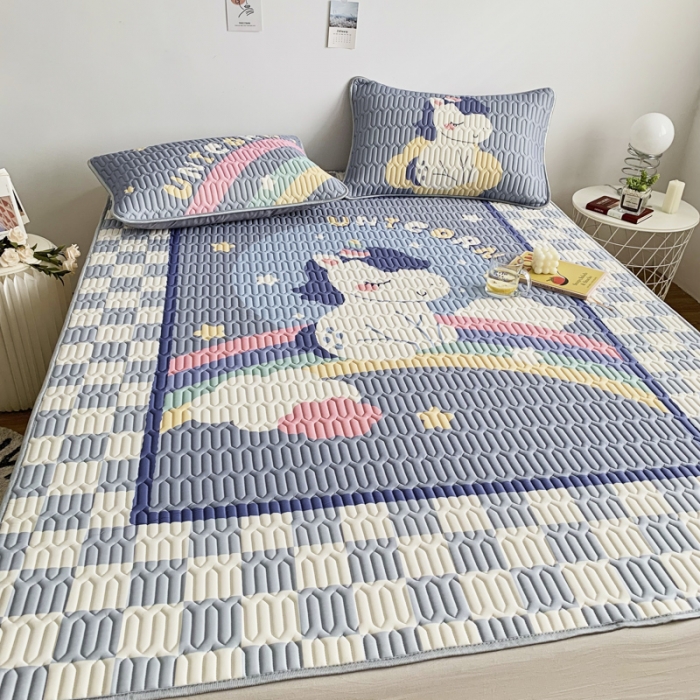 91家纺网 家纺一手货源 找家纺 佰亿莱 2024新款数码印花大版乳胶软凉席三件套 白马王子