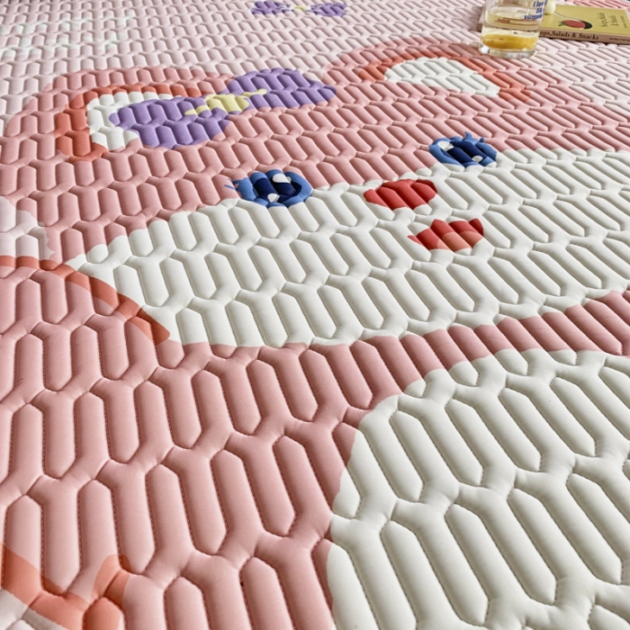 91家纺网 家纺一手货源 找家纺 佰亿莱 2024新款数码印花大版乳胶软凉席三件套 宝莉熊-粉