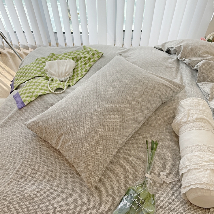 91家纺网 家纺一手货源 找家纺 2022 新款简单款全棉四件套 回形针