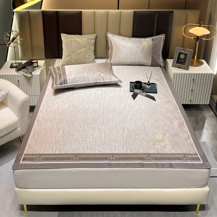 91家纺网 家纺一手货源 找家纺 （总）懒猫 2022新款600D肌理纹绣花凉席