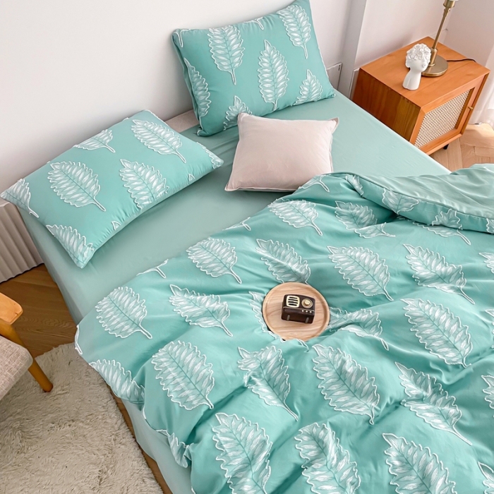 91家纺网 家纺一手货源 找家纺 绒兔兔 2022新款立体花案剪花床单床笠四件套 枫叶薄荷绿