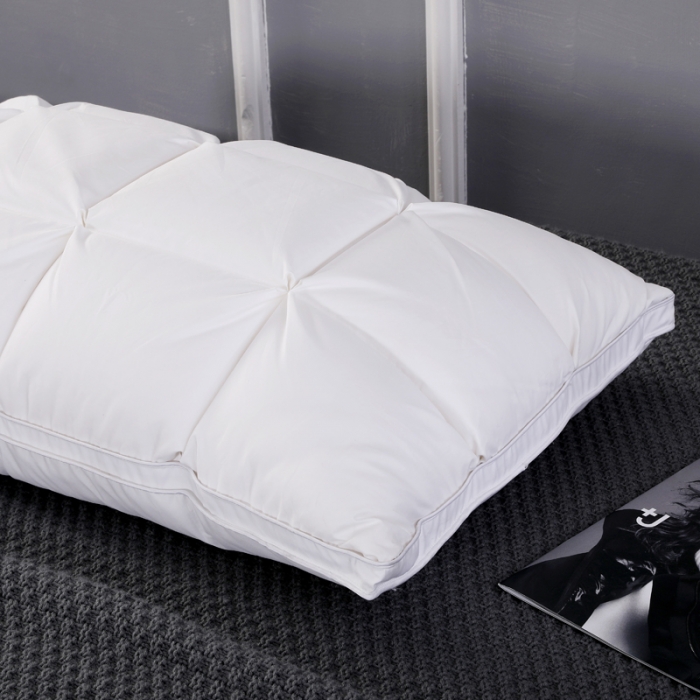 91家纺网 家纺一手货源 找家纺 羽仙子 2023新款面包款80支柔赛丝三层枕芯白色