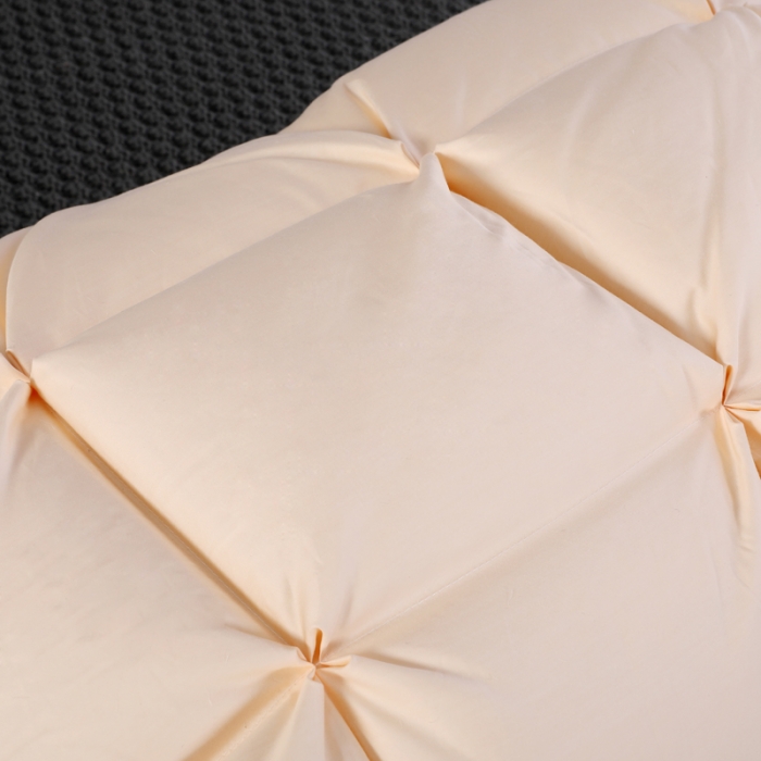 91家纺网 家纺一手货源 找家纺 羽仙子 2023新款面包款80支柔赛丝三层枕芯金色