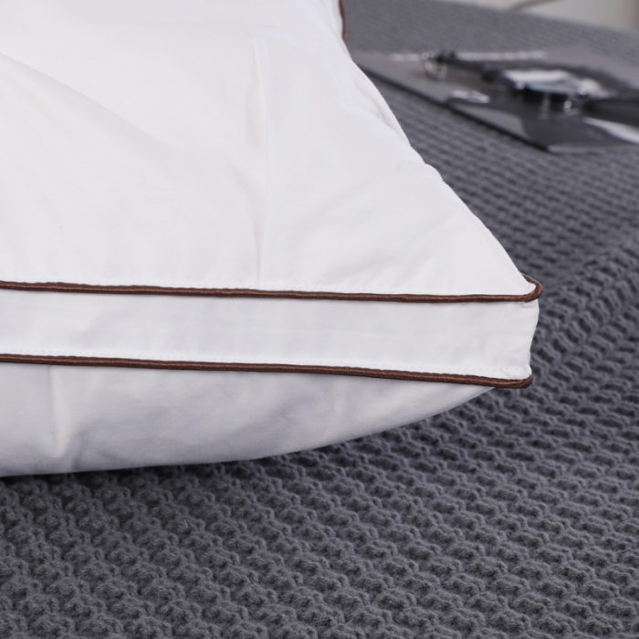 91家纺网 家纺一手货源 找家纺 羽仙子 2023新款扭花款80支柔赛丝三层枕芯白色