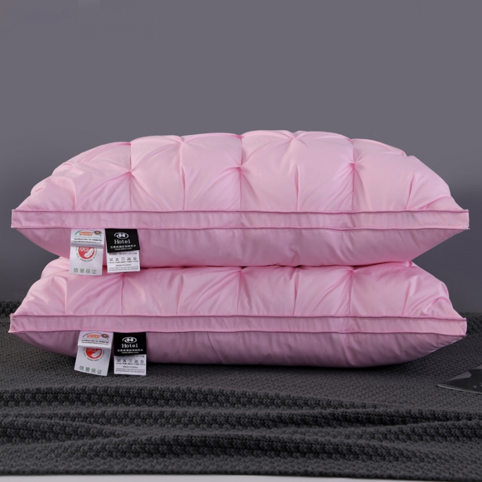 91家纺网 家纺一手货源 找家纺 羽仙子 2023新款扭花款80支柔赛丝三层枕芯粉色