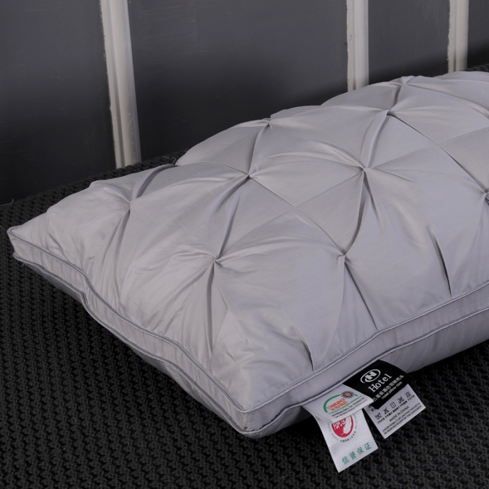 91家纺网 家纺一手货源 找家纺 羽仙子 2023新款扭花款80支柔赛丝三层枕芯灰色