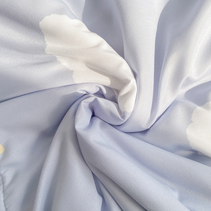 91家纺网 家纺一手货源 找家纺 寐居家纺 2022新款水洗棉小花边单夏被 白云朵朵