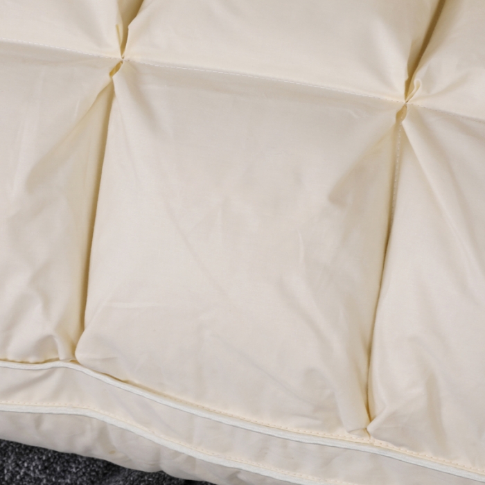 91家纺网 家纺一手货源 找家纺 羽仙子 2023新款全棉防雨布24格面包款枕芯黄色