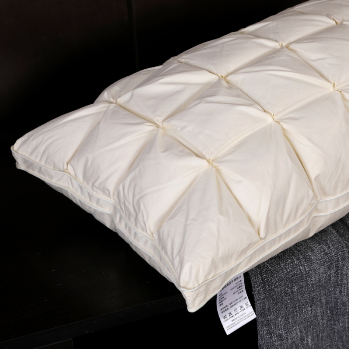 91家纺网 家纺一手货源 找家纺 羽仙子 2023新款全棉防雨布24格面包款枕芯黄色
