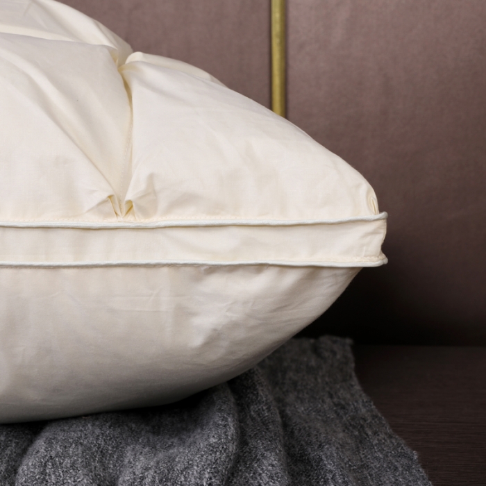 91家纺网 家纺一手货源 找家纺 羽仙子 2023新款全棉防雨布24格面包款枕芯黄色