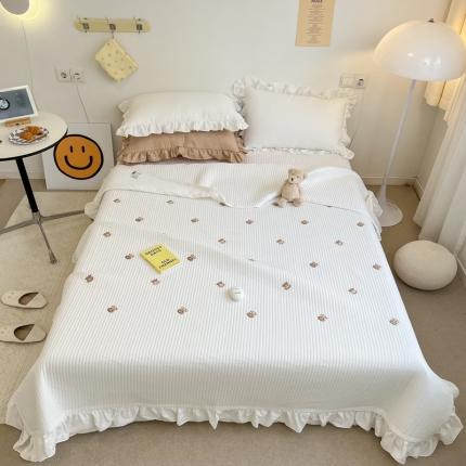 91家纺网 家纺一手货源 找家纺 漫调ins风韩版荷叶边水洗全棉绗缝刺绣夏被床盖三件套牛牛-白