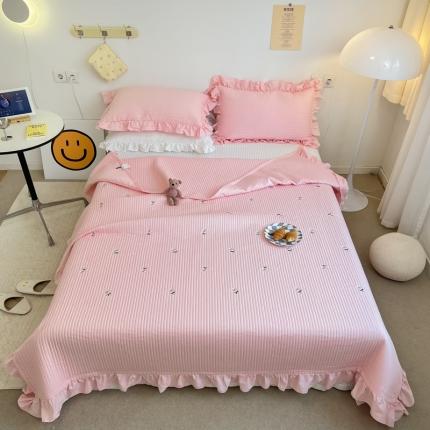 91家纺网 家纺一手货源 找家纺 漫调ins风韩版荷叶边水洗全棉绗缝刺绣夏被床盖三件套小花-粉