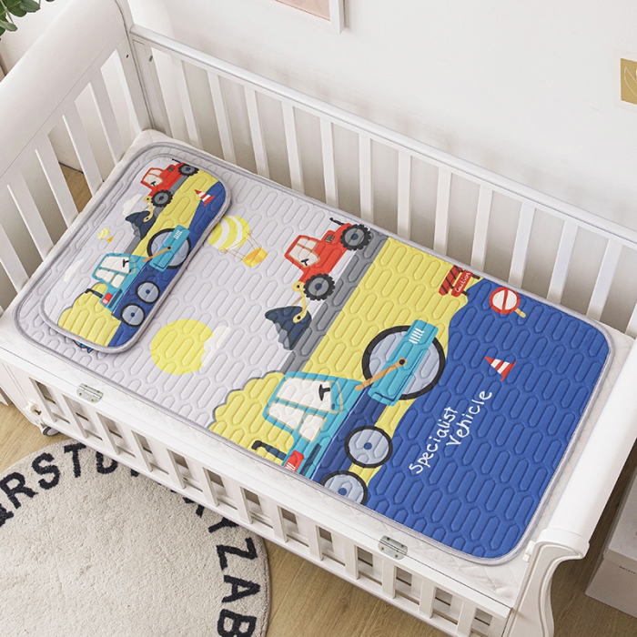 91家纺网 家纺一手货源 找家纺 小芽家居 2024新款儿童乳胶凉席卡通工程车