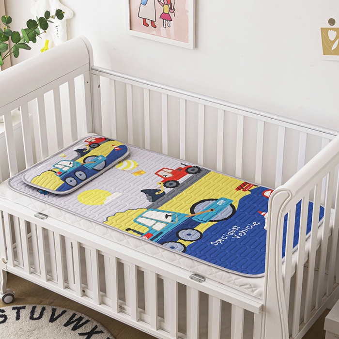 91家纺网 家纺一手货源 找家纺 小芽家居 2024新款儿童乳胶凉席卡通工程车