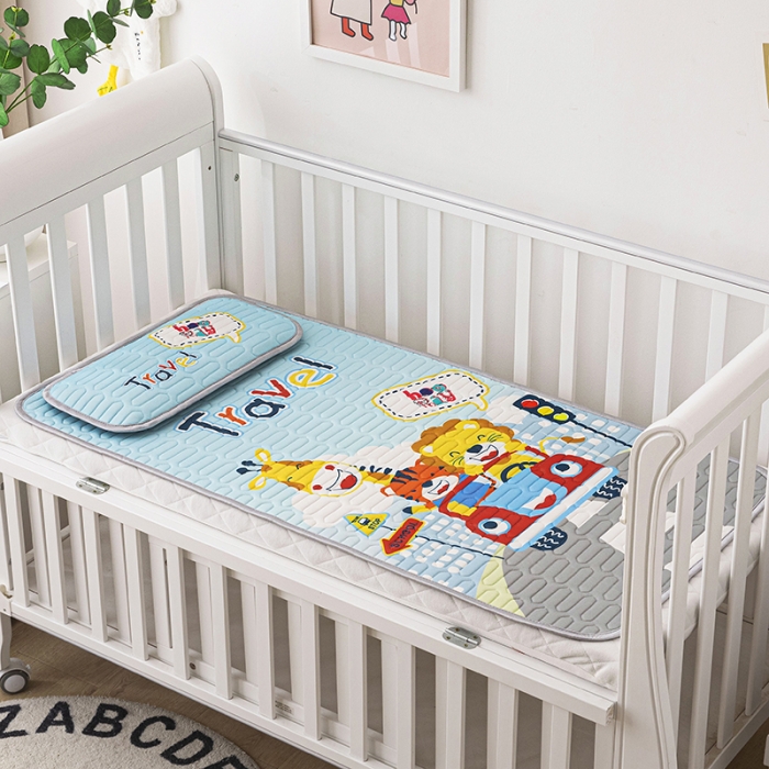 91家纺网 家纺一手货源 找家纺 小芽家居 2024新款儿童乳胶凉席卡通快乐出发