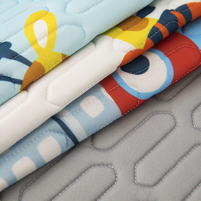 91家纺网 家纺一手货源 找家纺 小芽家居 2024新款儿童乳胶凉席卡通快乐出发