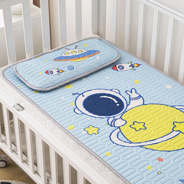 91家纺网 家纺一手货源 找家纺 小芽家居 2024新款儿童乳胶凉席卡通宇宙飞船