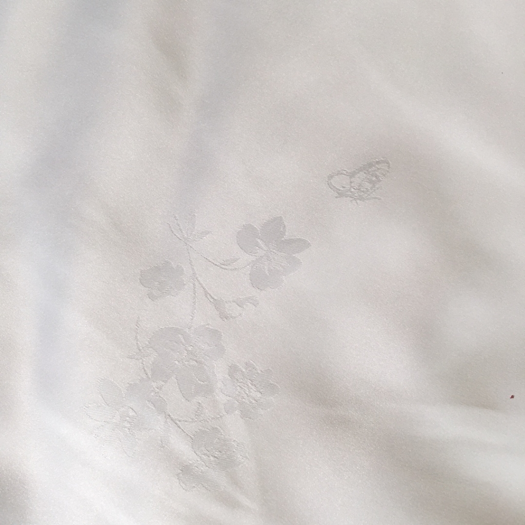 91家纺网 家纺一手货源 找家纺 大鹅被天丝莫代尔提花夏被春秋冬被微商爆款全棉被子被芯