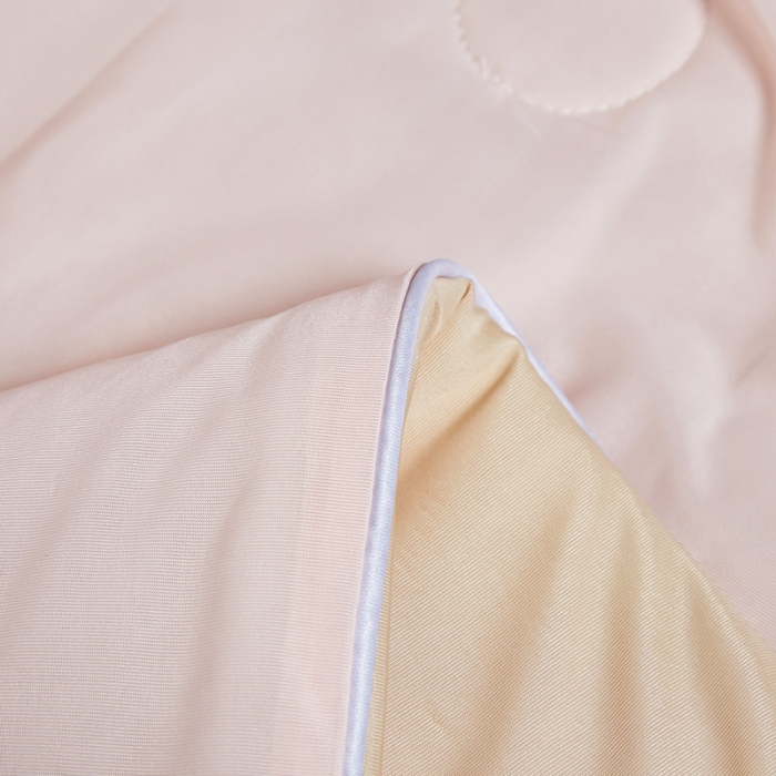 91家纺网 家纺一手货源 找家纺 安哆啦 2022新款A类冰淇淋凉感丝夏被 桃粉色+米黄