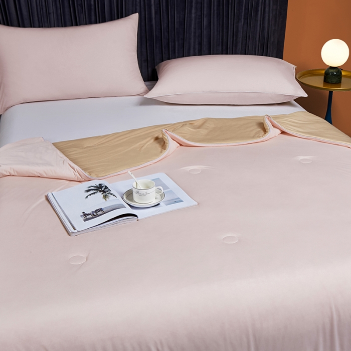 91家纺网 家纺一手货源 找家纺 安哆啦 2022新款A类冰淇淋凉感丝夏被 桃粉色+米黄