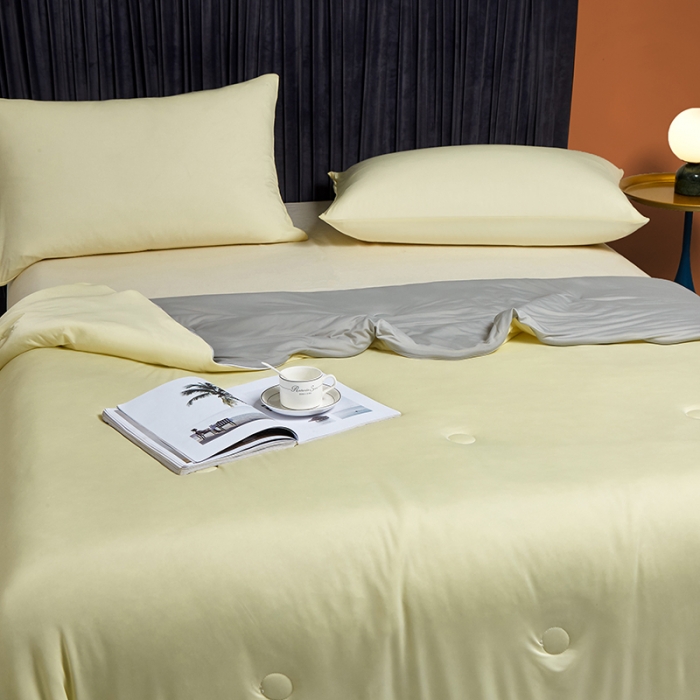 91家纺网 家纺一手货源 找家纺 安哆啦 2022新款A类冰淇淋凉感丝夏被 鹅黄+绅士灰