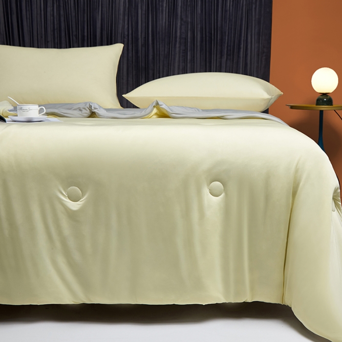 91家纺网 家纺一手货源 找家纺 安哆啦 2022新款A类冰淇淋凉感丝夏被 鹅黄+绅士灰