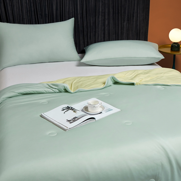 91家纺网 家纺一手货源 找家纺 安哆啦 2022新款A类冰淇淋凉感丝夏被 薄荷绿+米黄