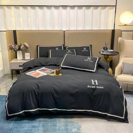 91家纺网 家纺一手货源 找家纺 千希家纺 2022新款直播大H水洗棉绣花磨毛四件套 大H-耀黑