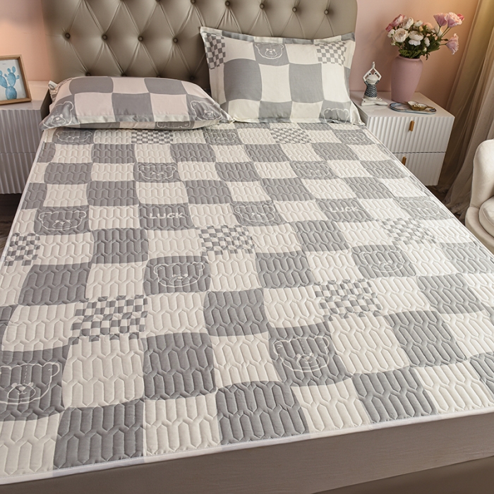 91家纺网 家纺一手货源 找家纺 床笠人家 2021新款全棉夹棉防水床护垫 班尼熊