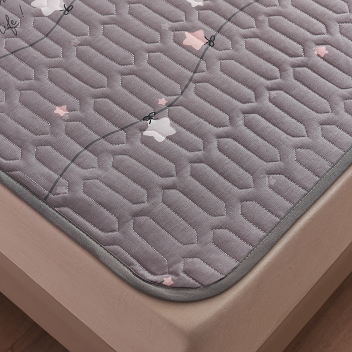 91家纺网 家纺一手货源 找家纺 床笠人家 2021新款全棉夹棉防水床护垫 浪漫星空